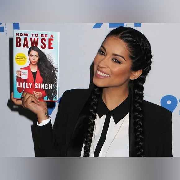 NWOT• ‘How To Be A Bawse’ Book By Lily Singh🌟 - Picture 2 of 9